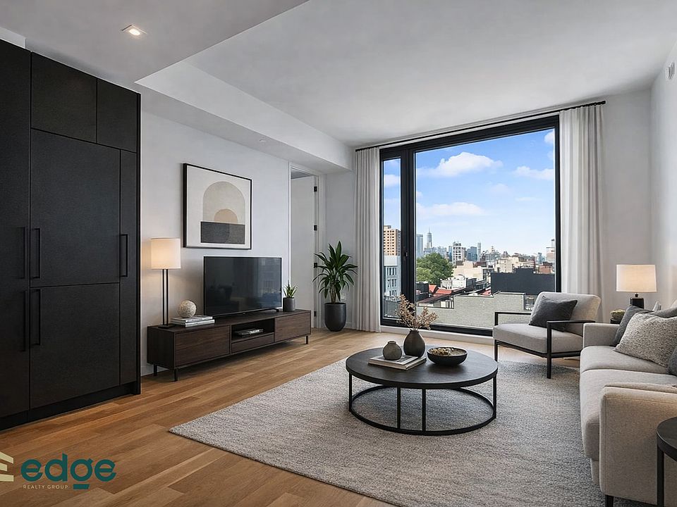 1st image of 329 Broadway #609