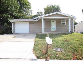 1564 Ramona Ln, Saint Charles, MO 63304