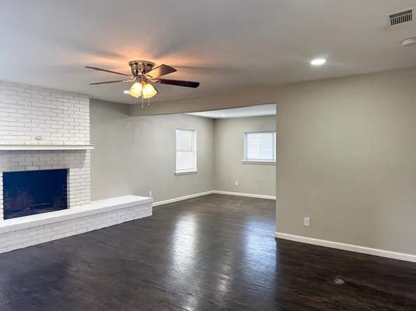5619 Iowa St, Irving, TX 75060