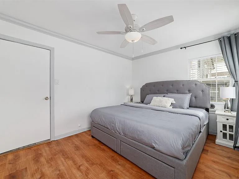 1604 W Alabama St — Photo 14