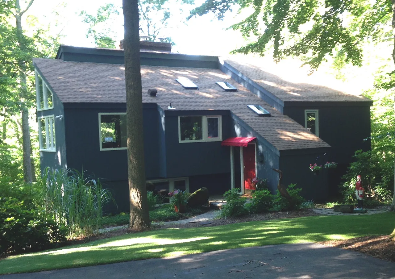 1708 Trinity Pl photo 1