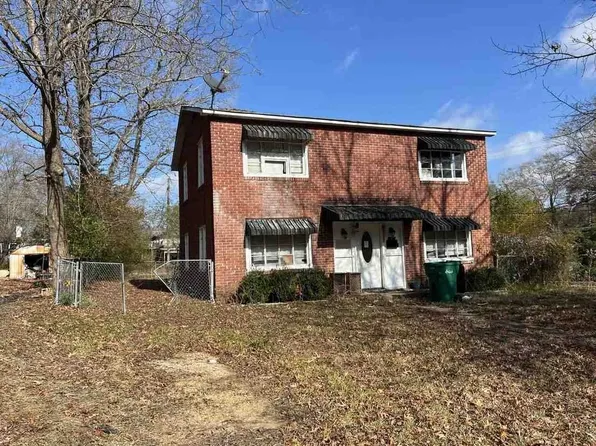 720 E 7th St, El Dorado, AR 71730