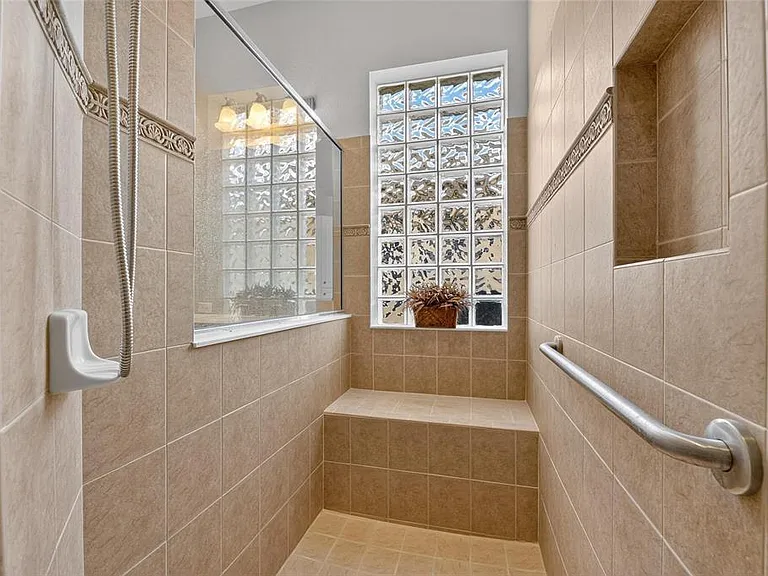 1039 Emerald Dunes Dr — Photo 41