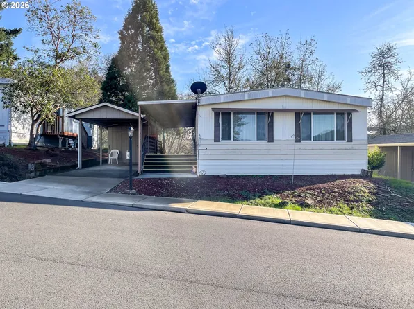 37 NE Mary Ann Ln, Roseburg, OR 97470