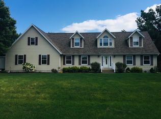 3006 H St, Amana, IA 52203