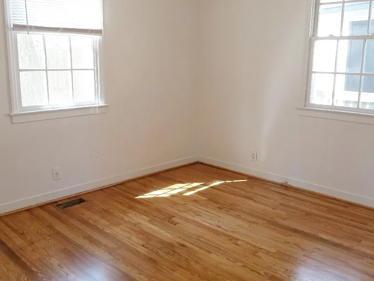130 Barclay Rd — Photo 10