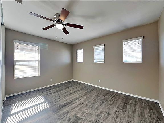 4th image of 1133 E Avenue J2