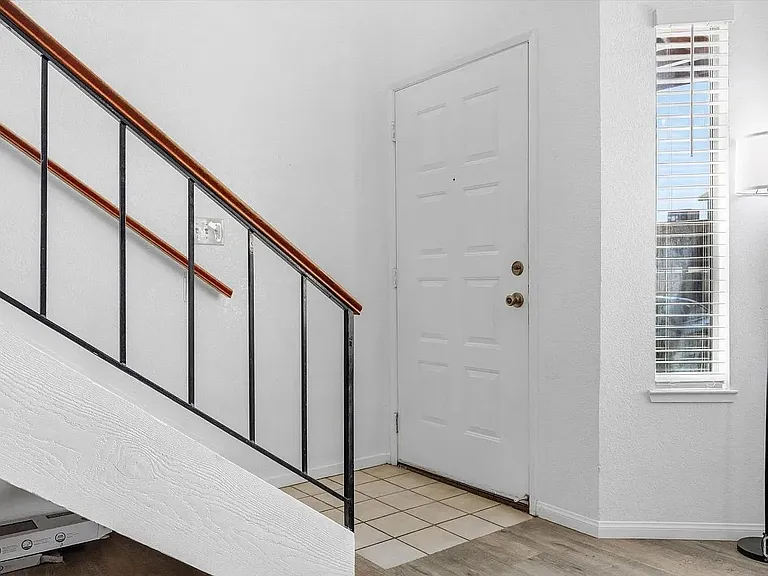 4600 Beechwood St #95 — Photo 2