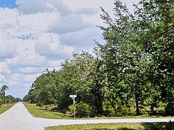 4th image of 1240 S Avon Estates Blvd
