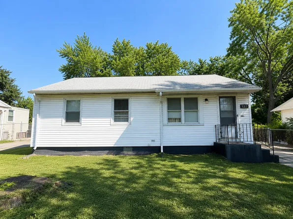 427 E Birch Dr, Glenwood, IL 60425