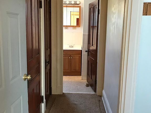 4th image of 4218 Brownway Ave #2