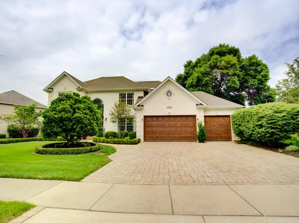 1723 Robert Ln, Naperville, IL 60564