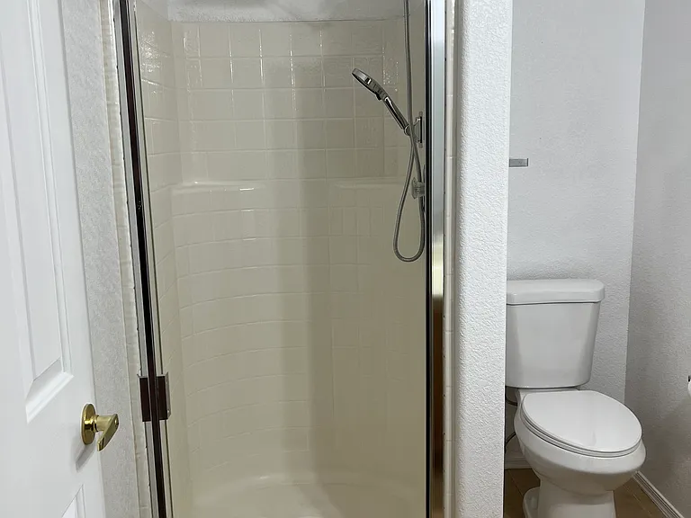 3/4 bathroom shower & toilet