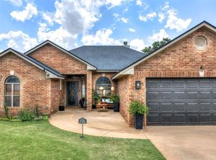 310 Shale Crst, Clinton, OK 73601