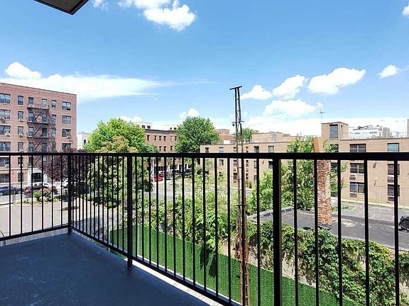 3rd image of 292 Union Ave #307