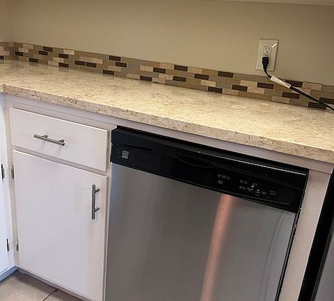 3rd image of 415 S Mary Ave APT 9