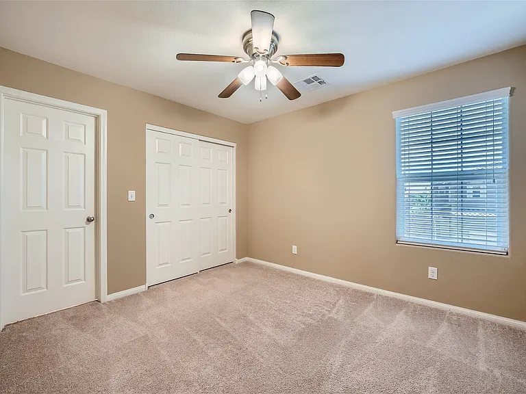 3811 Total Eclipse St — Photo 16