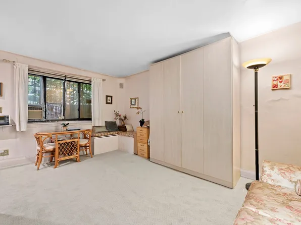 126 East 30th Street 1B image 2 of 6