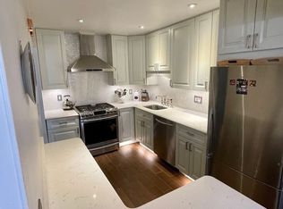 2119 30th Rd #2, Astoria, NY 11102