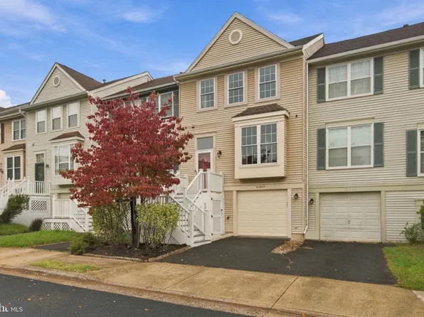 21849 Goldstone Ter, Sterling, VA 20164