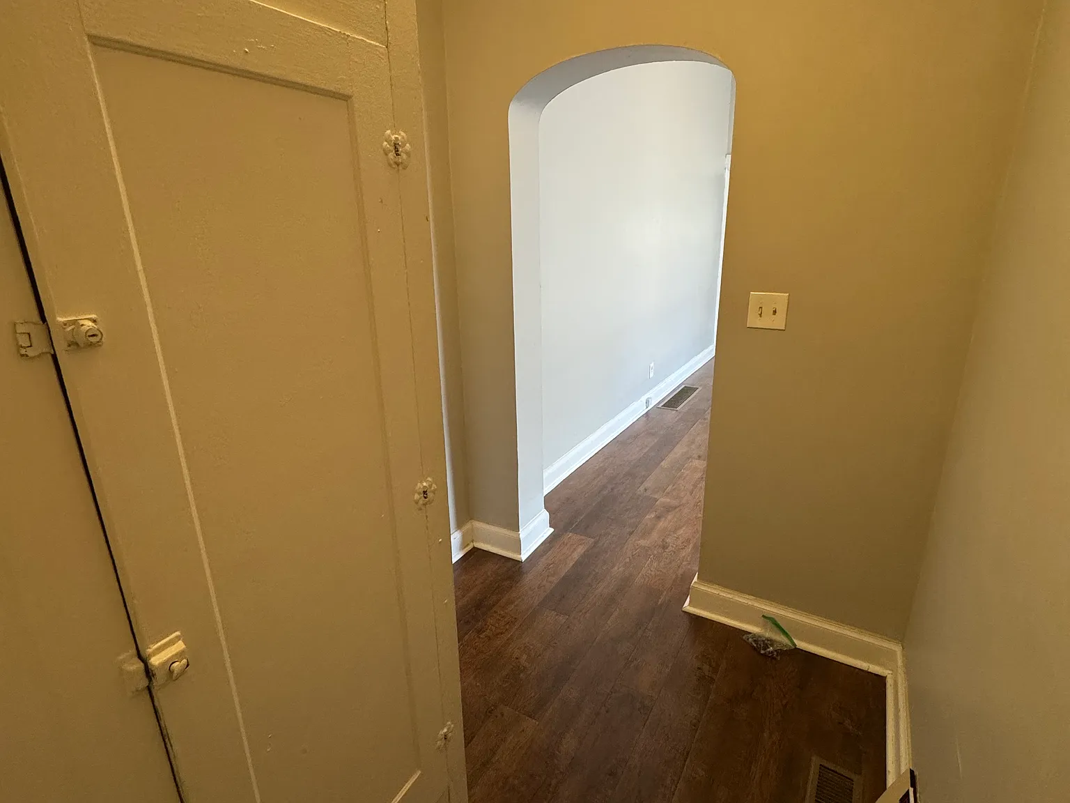 599 Oak St — Photo 2