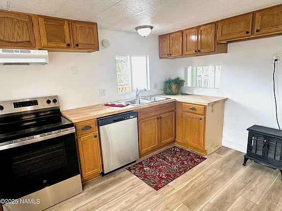 3rd image of 6061 N Snowflake Dr