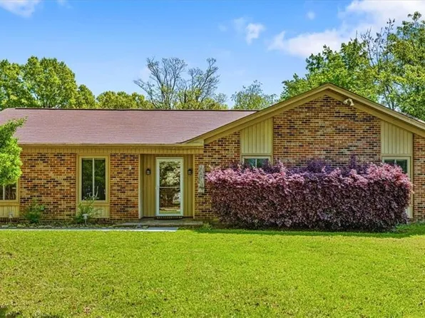5404 Bayberry Ln, Greensboro, NC 27455
