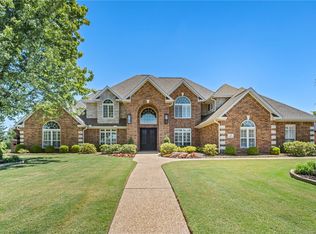 3 S Sherwood Dr, Rogers, AR 72758
