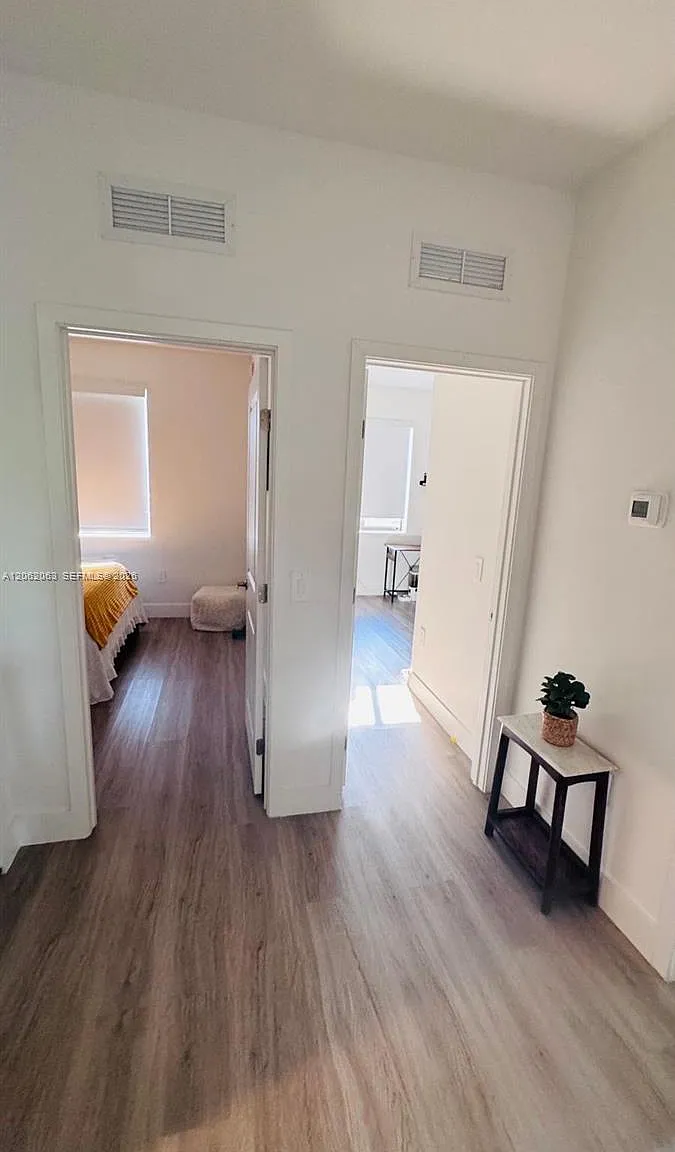 3 bed, 2.5 bath, 1558 sqft, $2,700 — Photo 3