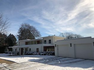 161 Cabot St, Brookline, MA 02467