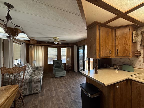 4th image of 600 S Idaho Rd #552