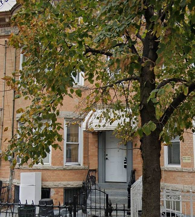 2nd image of 582 Crescent St