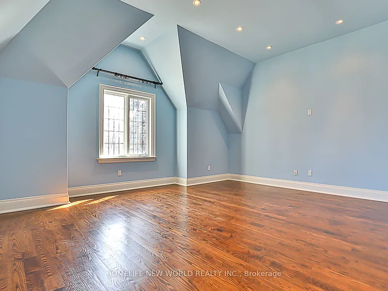 11 Purling Pl — Photo 32