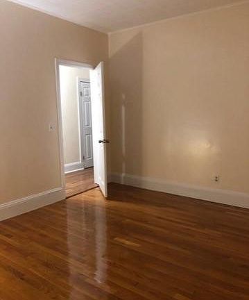 3rd image of 18 Hartland St #1