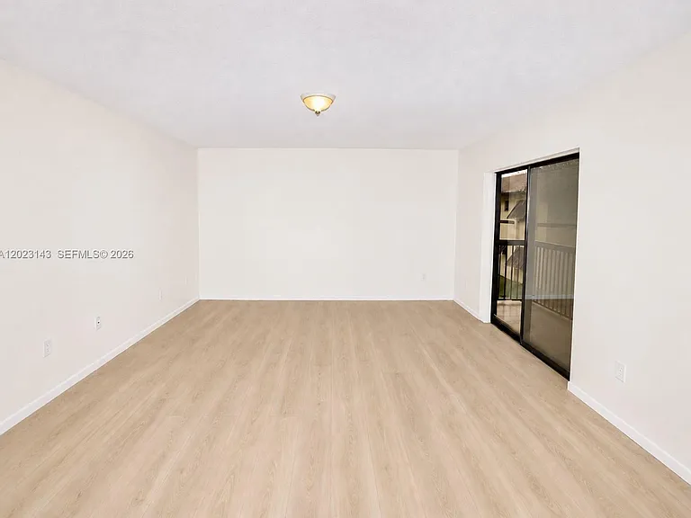 7985 SW 86th St #432 — Photo 7
