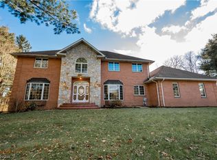 9306 Euclid Chardon Rd, Willoughby, OH 44094