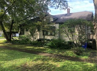 901 W Lincoln Ave, Wheaton, IL 60187