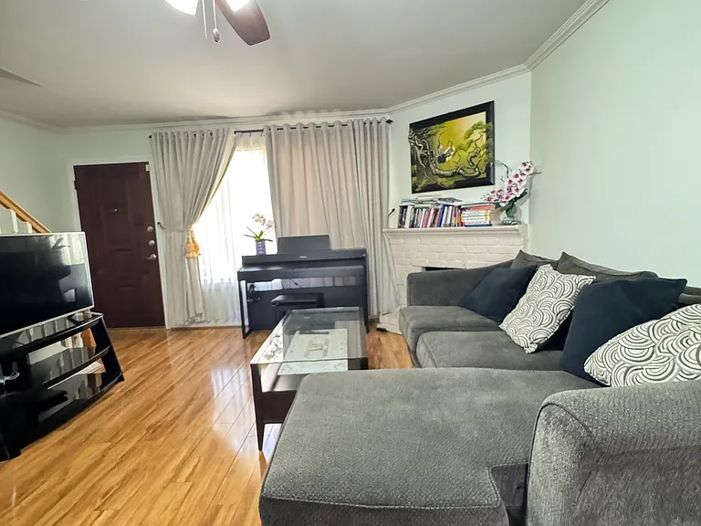 9463 Gold Coast Dr #H5 — Photo 2