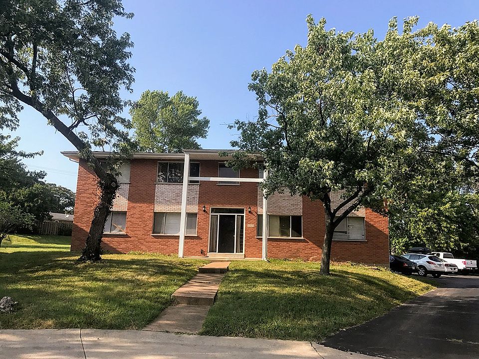 1st image of 10125 Chaucer Ave