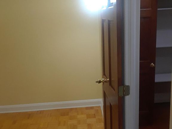 4th image of 571 E 92nd St