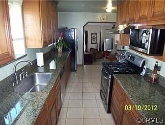 4th image of 10341 Broadmead St
