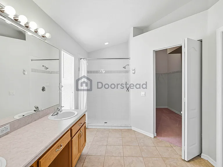 1256 Jasmine Lake Dr — Photo 20