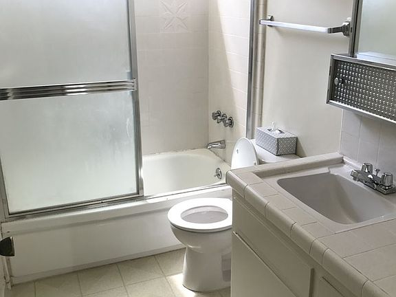 5th image of 1015 N Vista St APT 03