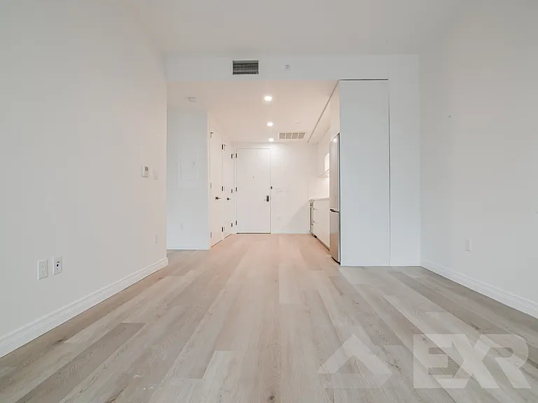 957 Atlantic Ave #204 — Photo 2