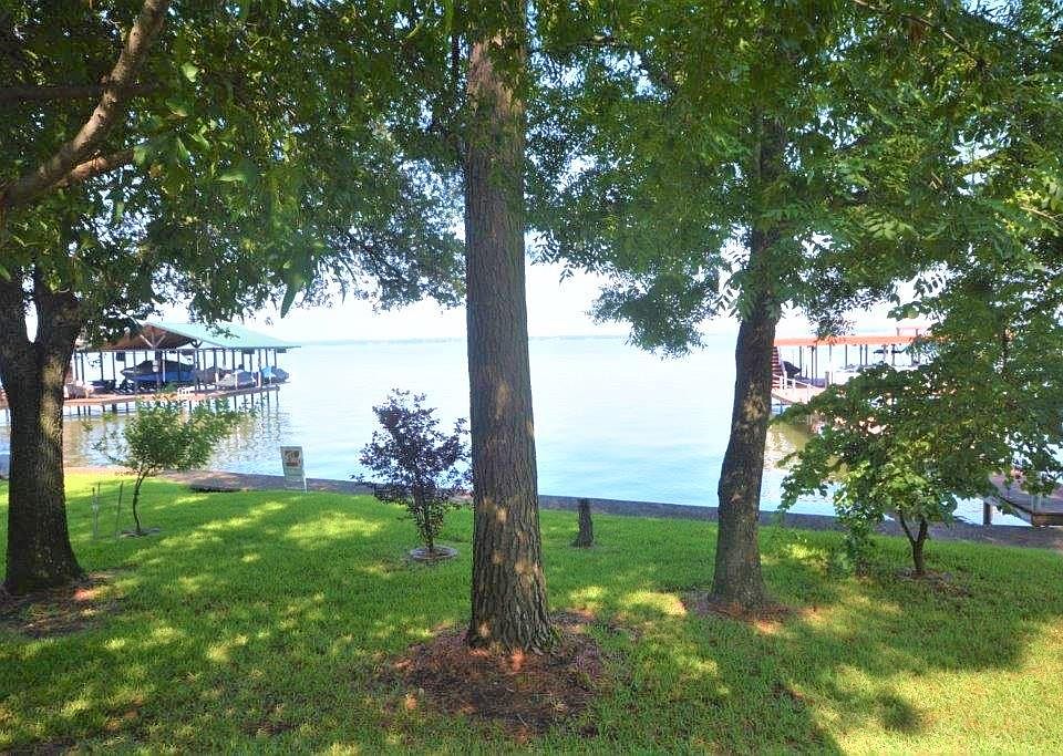 1st image of 239 Marina Dr