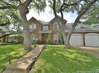 11 Grogans Mill Dr, San Antonio, TX 78248