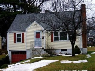 510 Trout Brook Dr, West Hartford, CT 06110