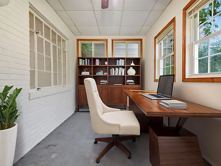 1221 Raum St NE #1 — Photo 7
