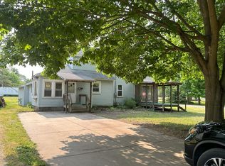 313 N Pearl St, Vicksburg, MI