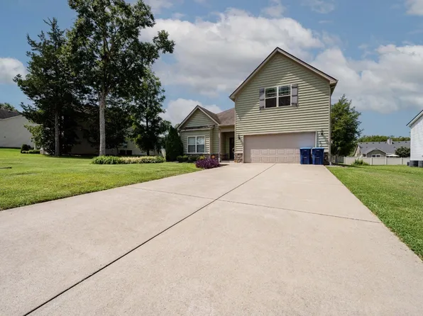 813 Silverhill Dr, Murfreesboro, TN 37129